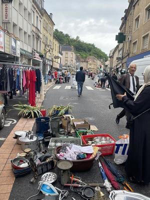 Grande braderie et brocante, vide grenier