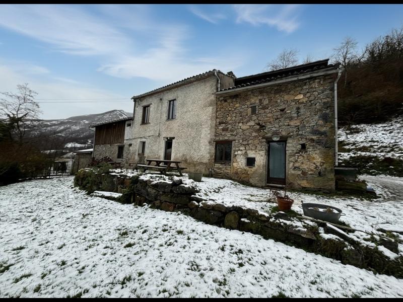 Maison - 171 m² - 7 pièces