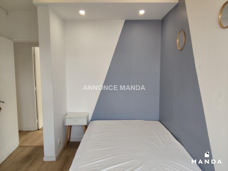Chambre - 10 m² - 6 pièces