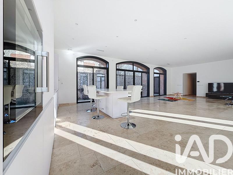 Maison de ville - 334 m² - 8 pièces