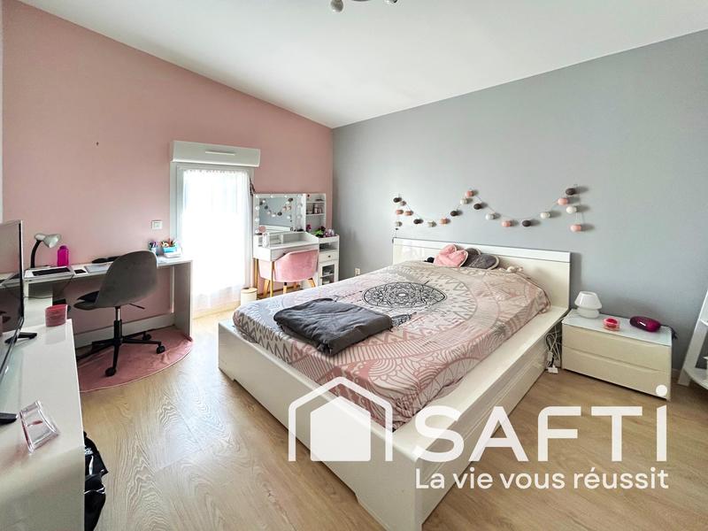 Maison - 223 m² - 8 pièces