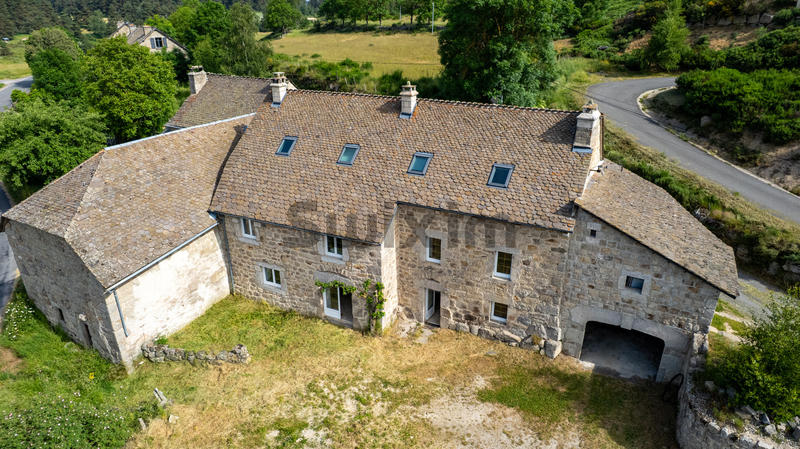 Maison de village - 220 m² - 11 pièces