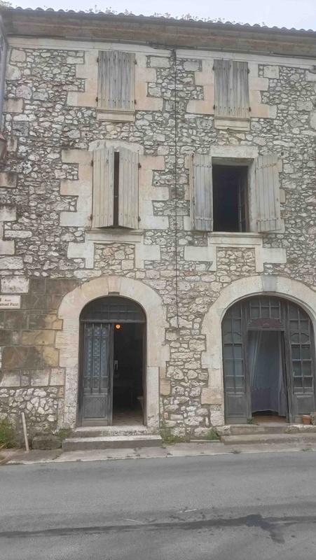 Maison traditionnelle - 140 m² - 5 pièces