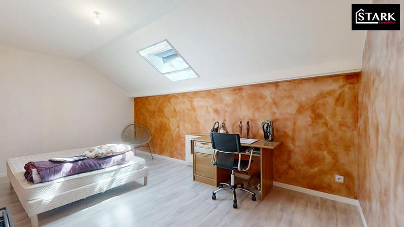 Maison - 121 m² - 5 pièces