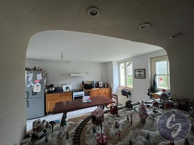 Maison - 153 m² - 6 pièces