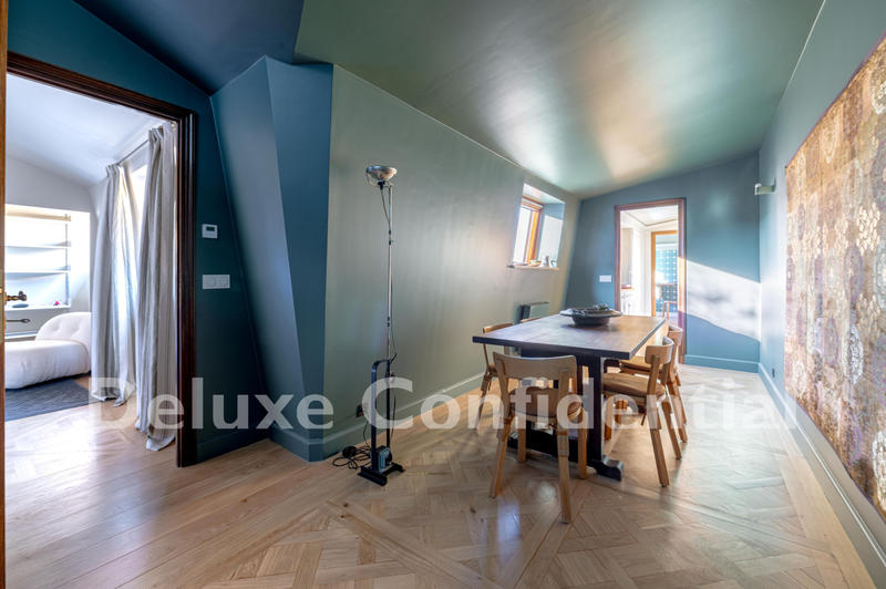 Appartement - 125 m² - 6 pièces