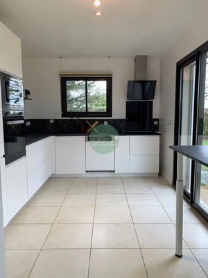 Maison - 177 m² - 6 pièces