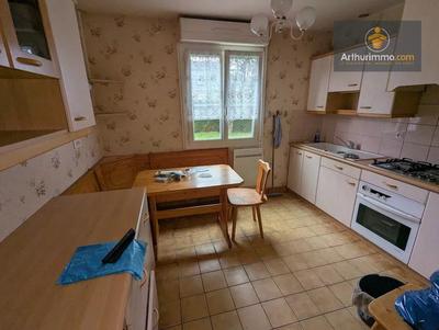 Maison - 104 m² - 6 pièces