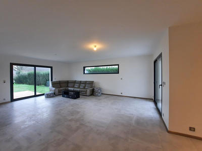 Maison - 145 m² - 5 pièces