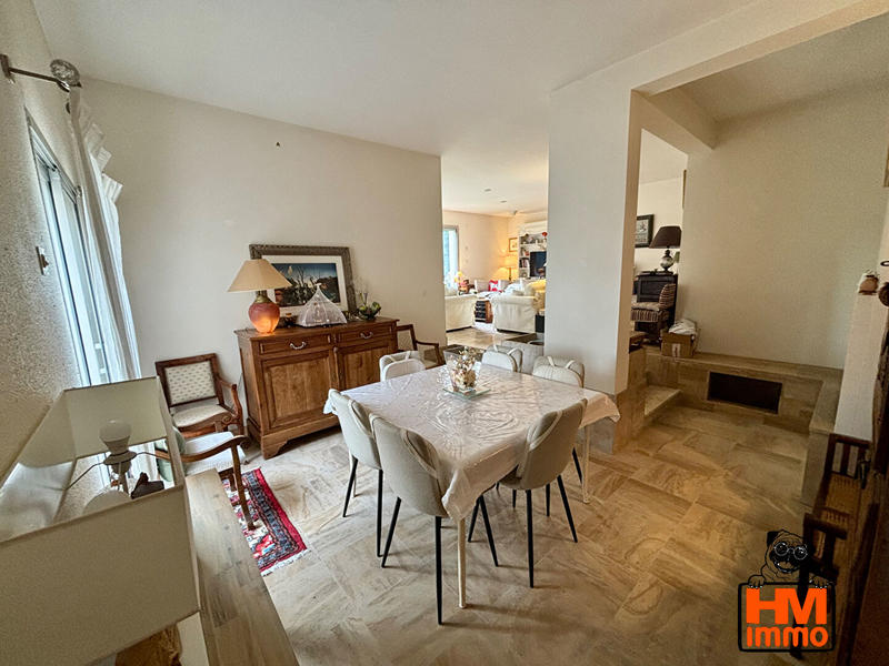 Maison - 195 m² - 9 pièces