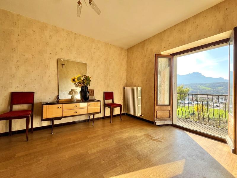 Appartement - 84 m² - 4 pièces