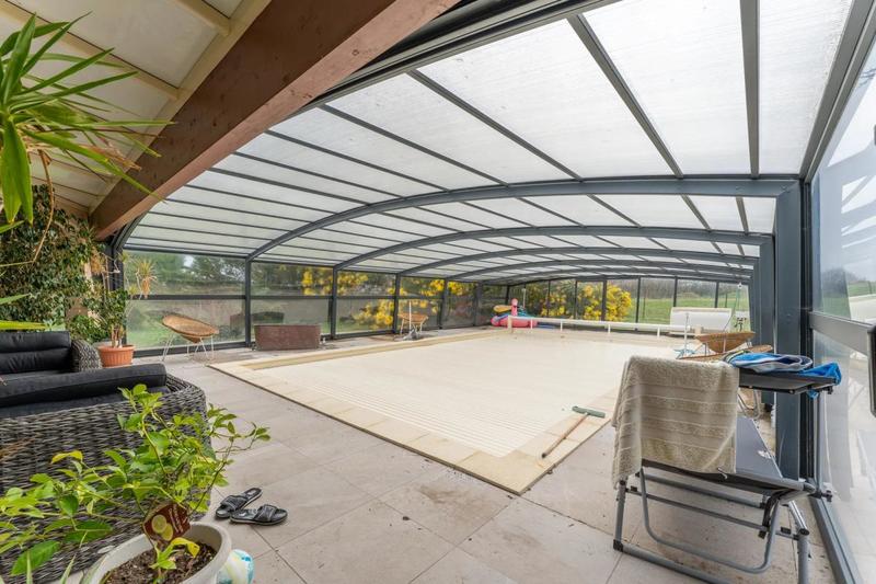 Maison - 275 m² - 7 pièces