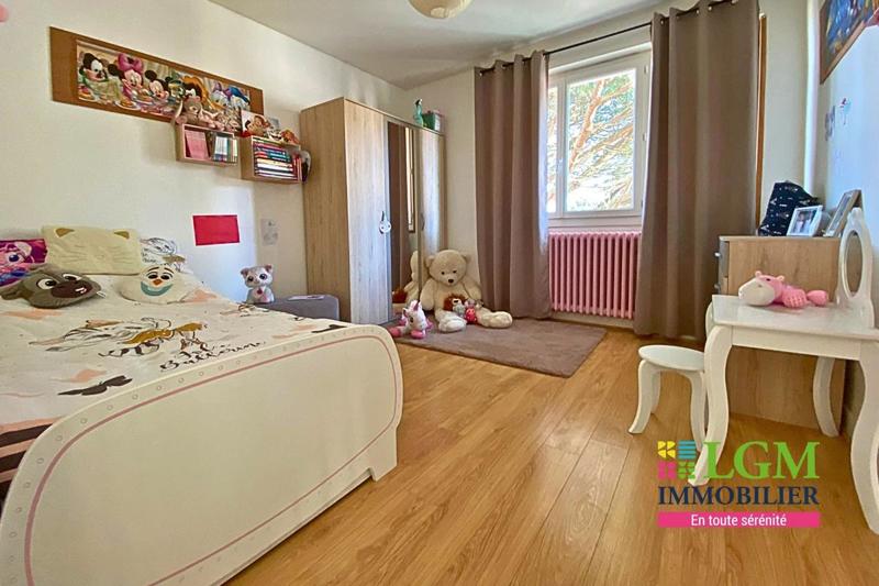 Maison - 93 m² - 4 pièces