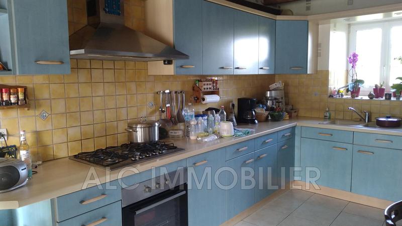 Maison - 289 m² - 9 pièces