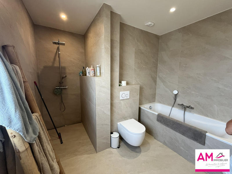 Maison contemporaine - 140 m² - 5 pièces