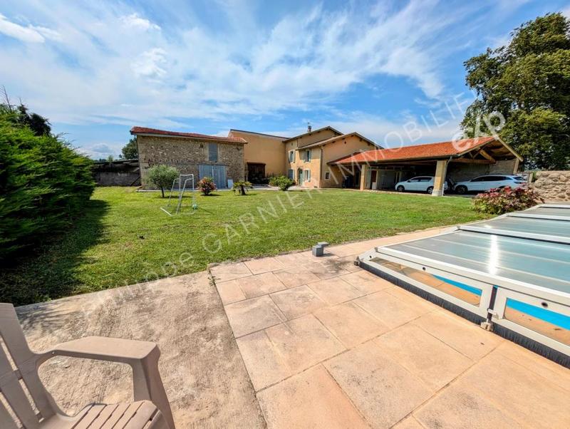 Maison - 180 m² - 7 pièces