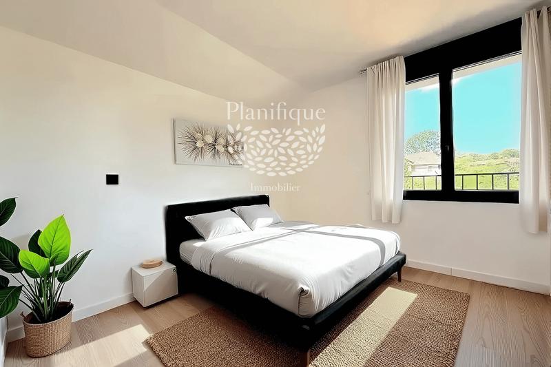 Appartement - 125 m² - 4 pièces