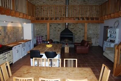 Maison - 365 m² - 14 pièces