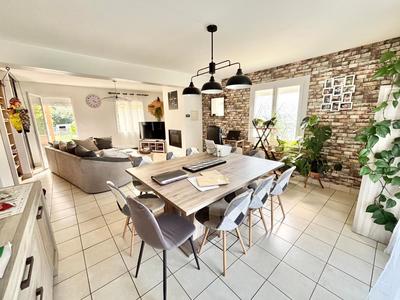 Maison - 146 m² - 5 pièces