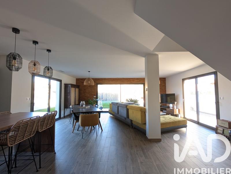 Maison - 142 m² - 5 pièces