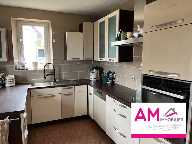 Maison - 145 m² - 6 pièces