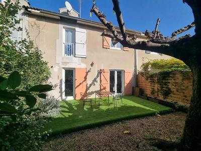 Maison - 88 m² - 4 pièces