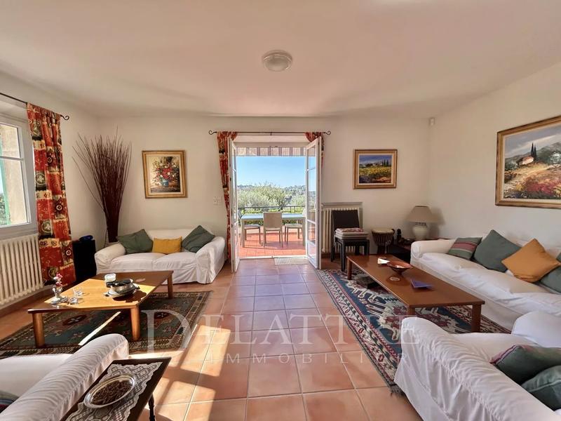 Villa - 170 m² - 8 pièces