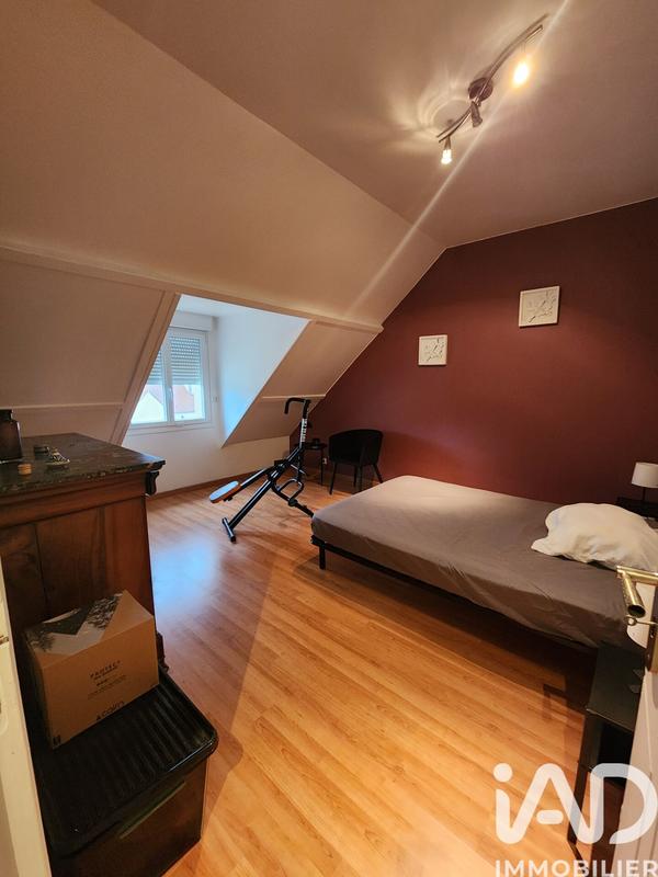 Maison - 214 m² - 6 pièces