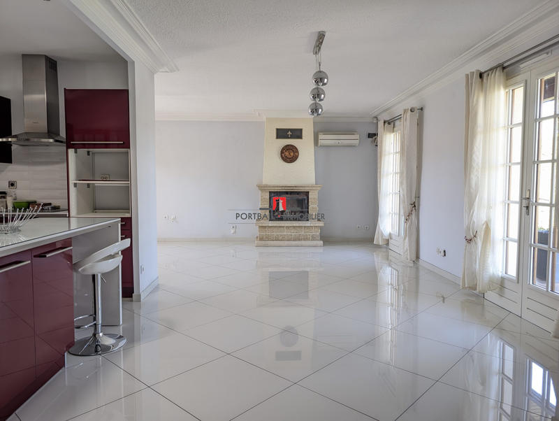 Maison traditionnelle - 110 m² - 4 pièces