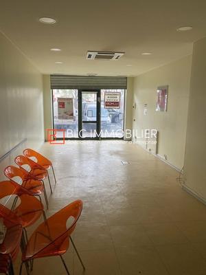 Local commercial - 100 m²