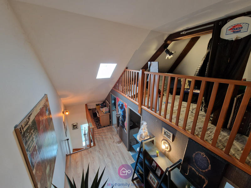 Appartement - 140 m² - 6 pièces