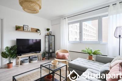 Chambre - 12 m² - 1 pièce