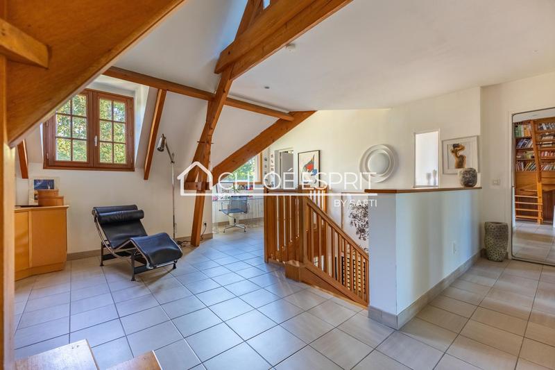Maison - 140 m² - 6 pièces