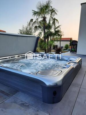 Maison - 105 m² - 5 pièces