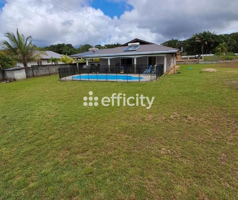 Maison - 170 m² - 5 pièces