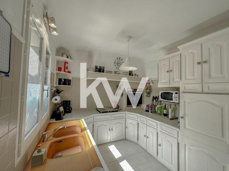 Maison traditionnelle - 154 m² - 5 pièces