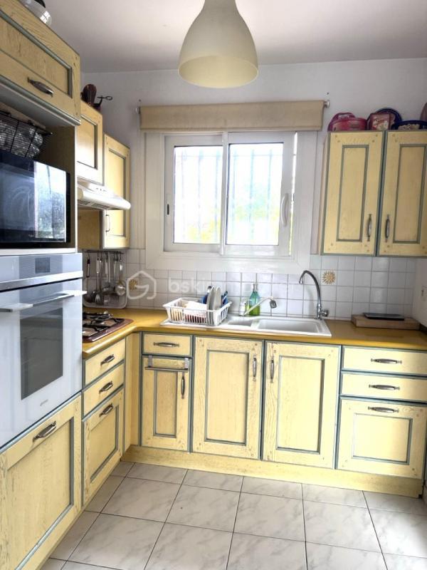 Villa - 90 m² - 5 pièces