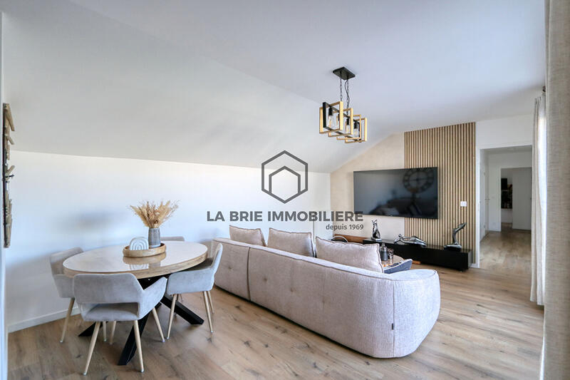 Appartement - 83 m² - 4 pièces