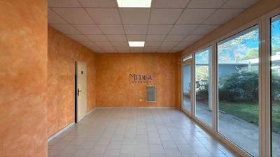 Local commercial - 56 m²