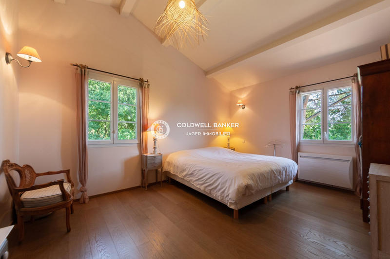 Villa - 225 m² - 5 pièces