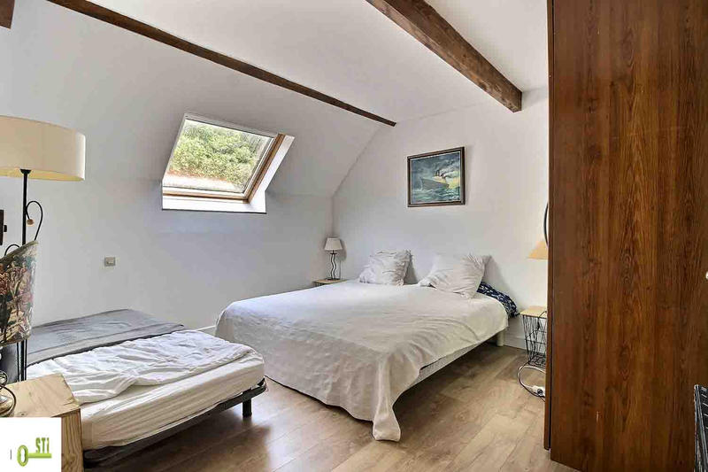 Maison - 166 m² - 7 pièces