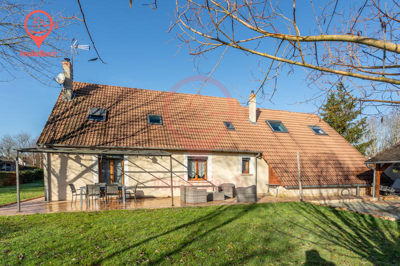 Maison - 140 m² - 6 pièces