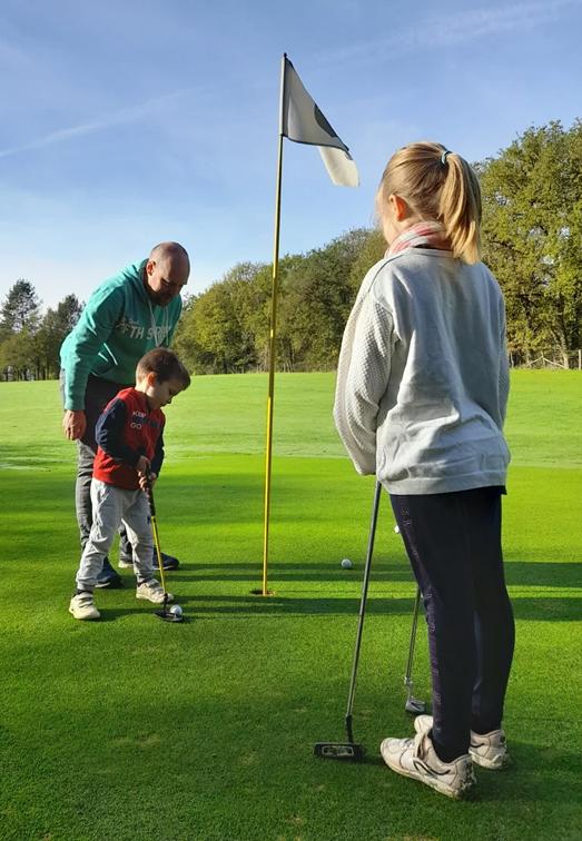 Les Ateliers enfants : Initiation au Golf en collaboration avec le golf de Roiffé
