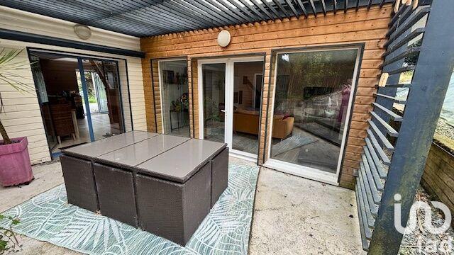 Maison - 296 m² - 12 pièces