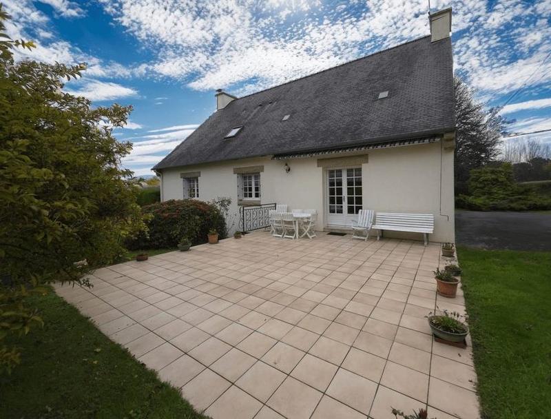 Maison - 208 m² - 9 pièces
