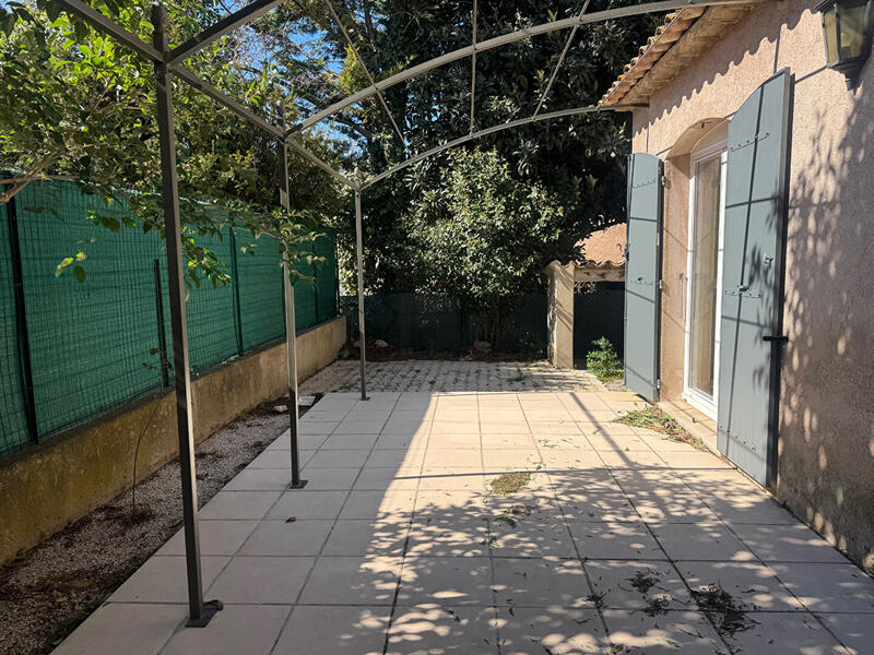 Maison - 95 m² - 4 pièces