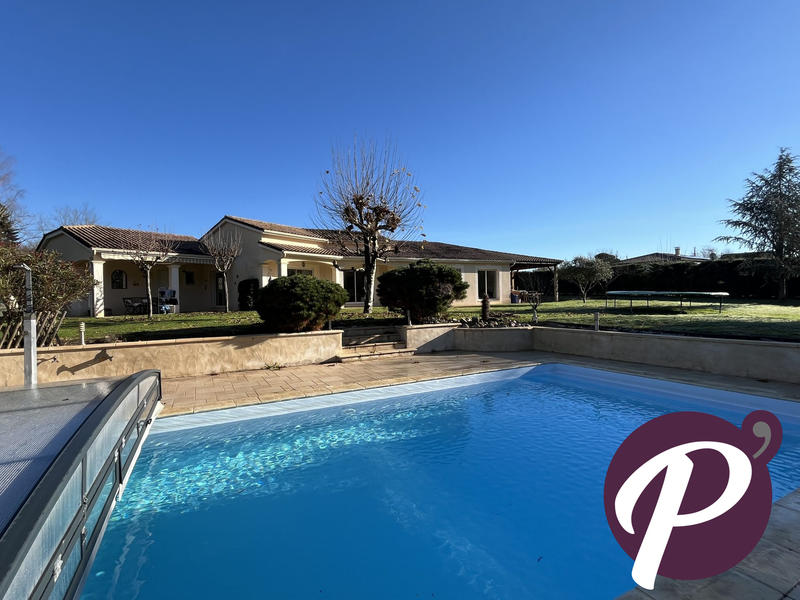 Maison - 161 m² - 6 pièces