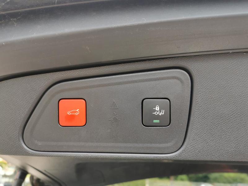 Peugeot 3008 1.5 BDHi 130 ch Allure Eat8