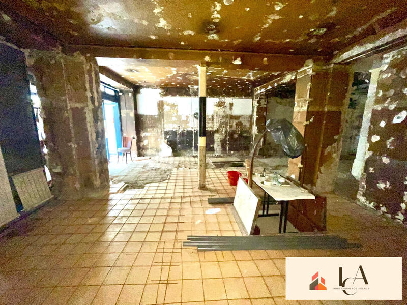 Local commercial - 93 m²