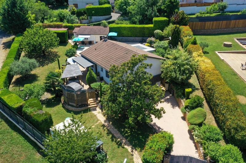 Villa - 200 m² - 9 pièces